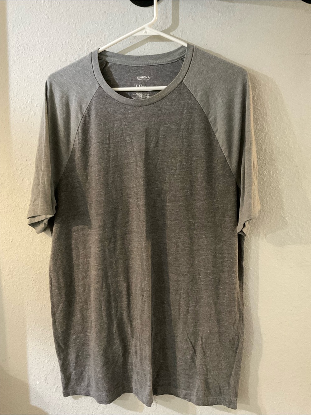 Sonoma Two-Tone Gray Raglan Short-Sleeve Tee
